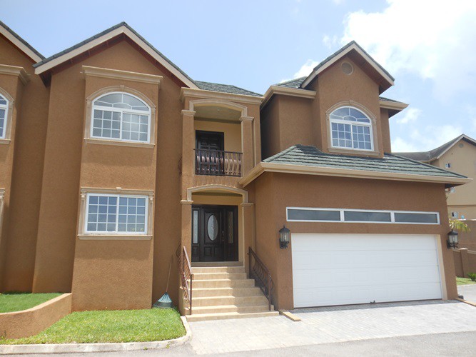 Townhouse For Rent in Mandeville Manchester, Manchester Jamaica