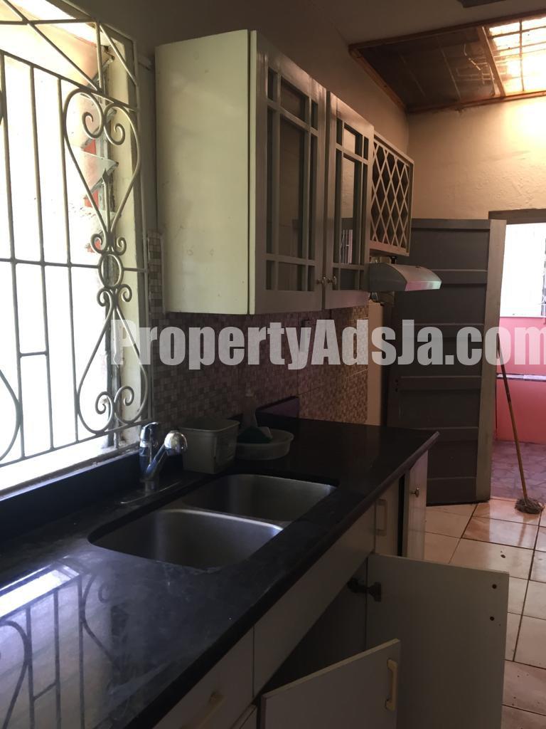 House For Rent in Molynes Gardens, Kingston / St. Andrew Jamaica