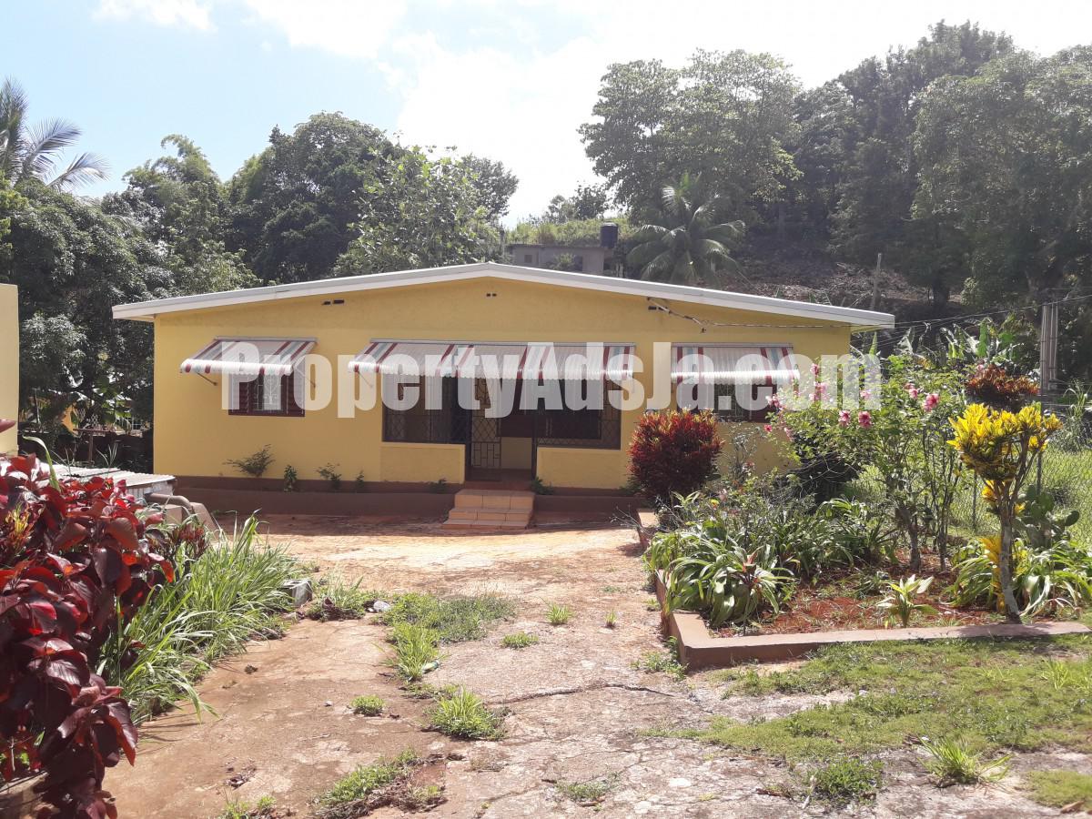 House For Sale in Mandeville, Manchester Jamaica