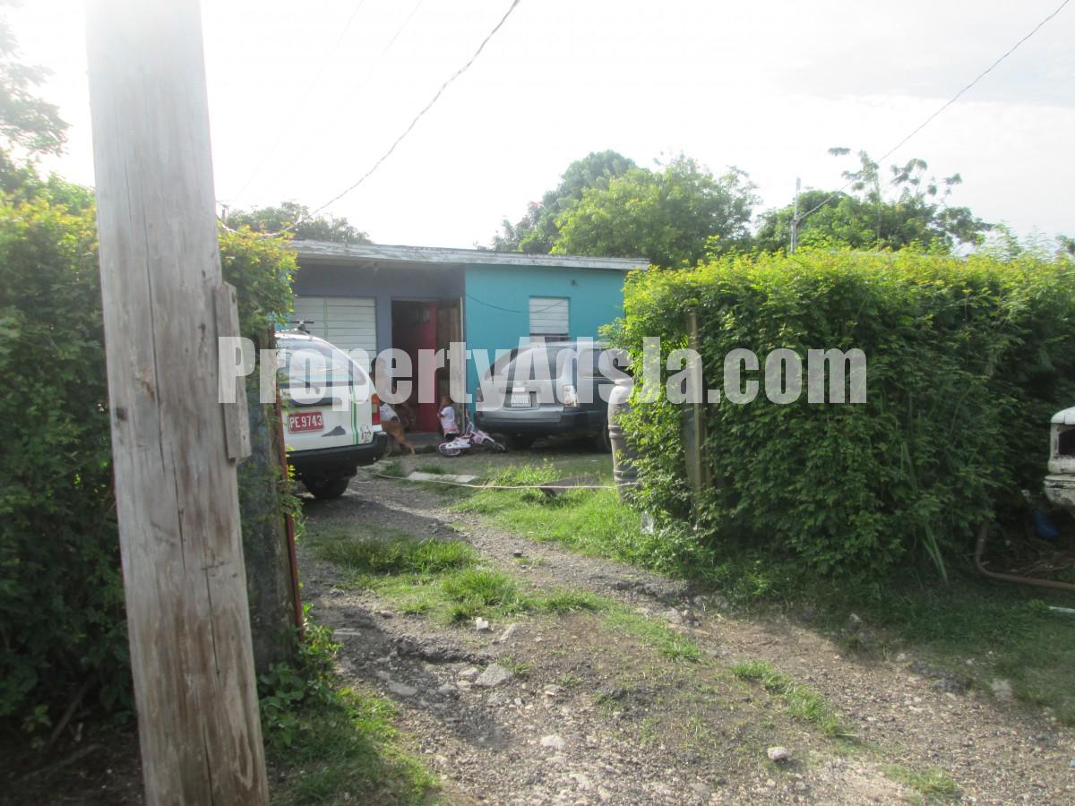 House For Sale in ISLINGTON, St. Mary Jamaica