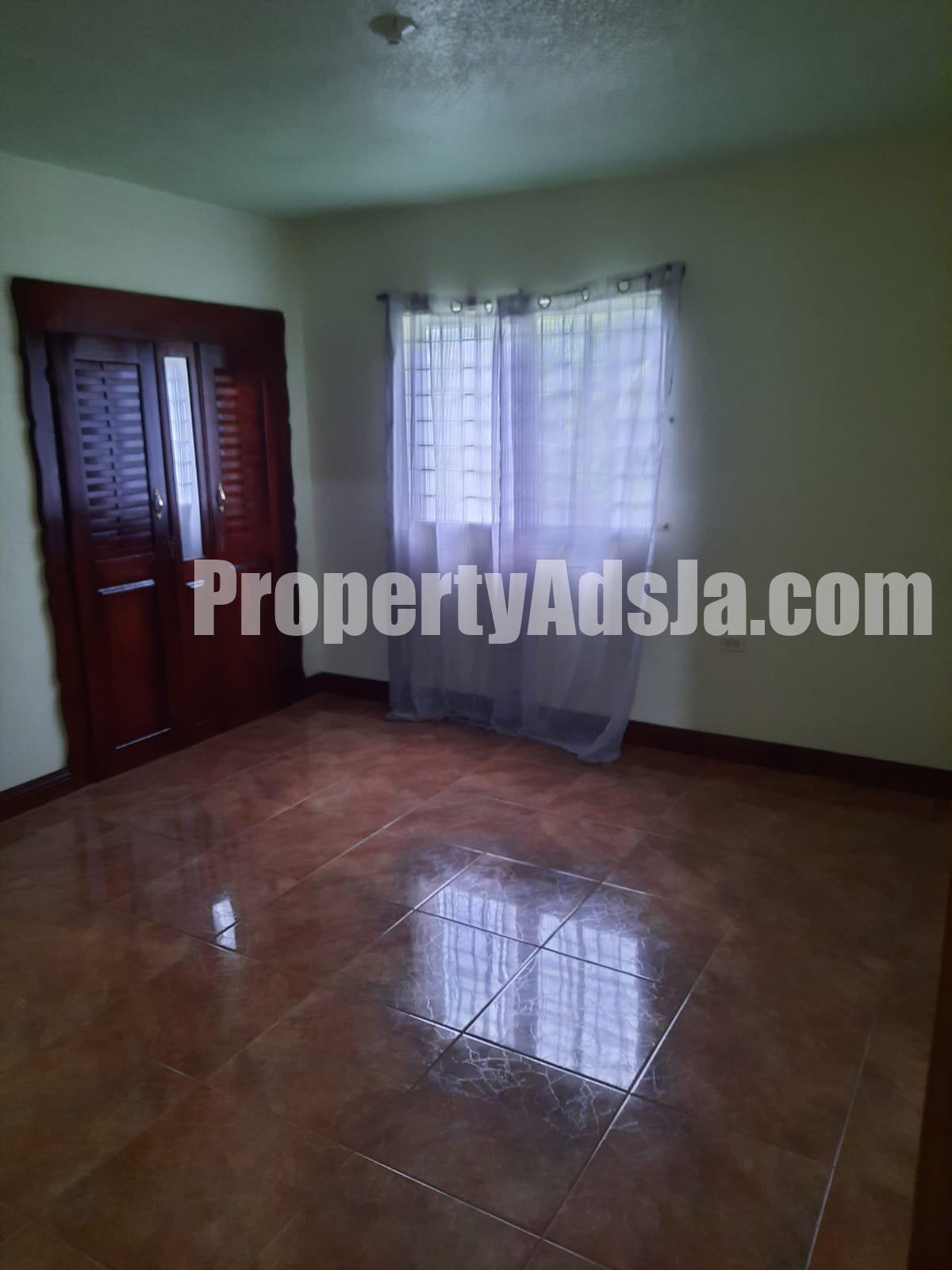 Flat For Rent in Santa Cruz, St. Elizabeth Jamaica