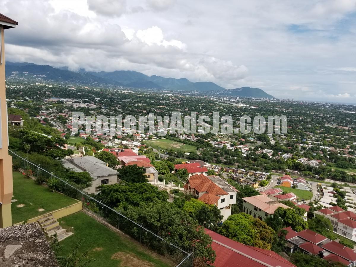 House For Sale in Queens Hill, Kingston / St. Andrew Jamaica