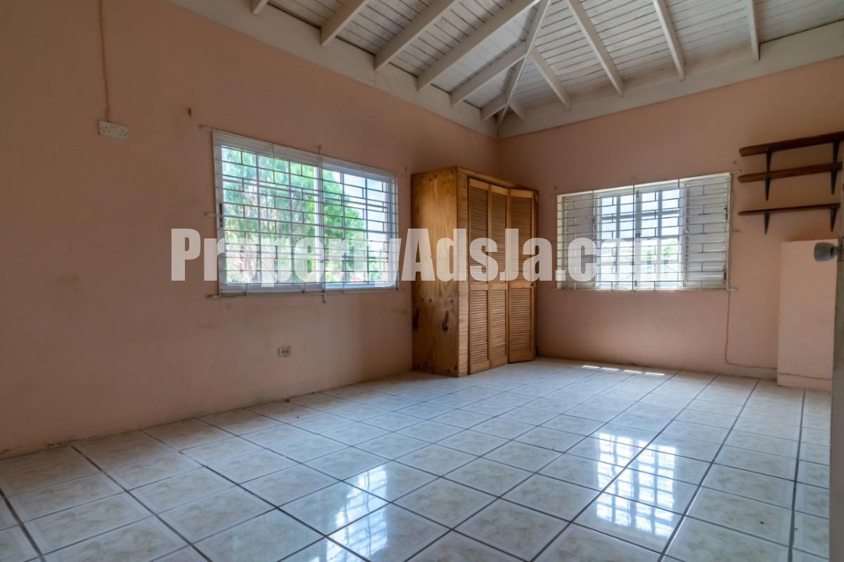 House For Sale in Keystone, St. Catherine Jamaica