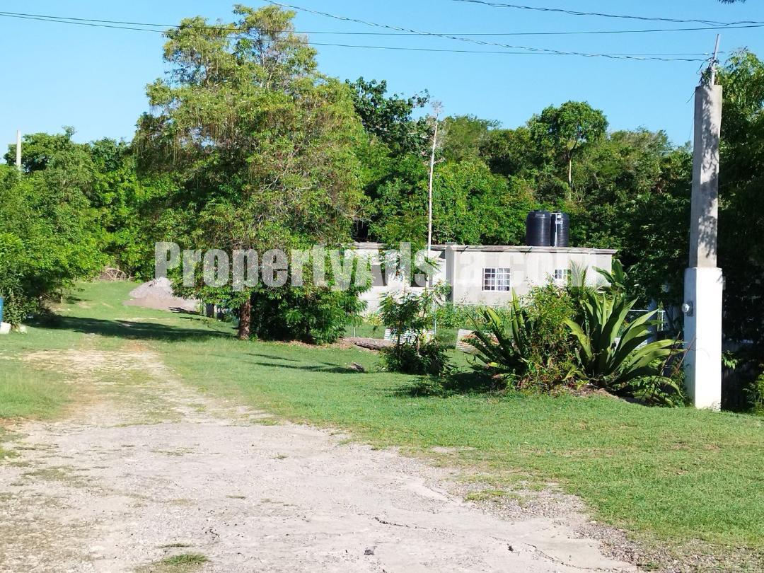 House For Sale in Birds Hill, Clarendon Jamaica