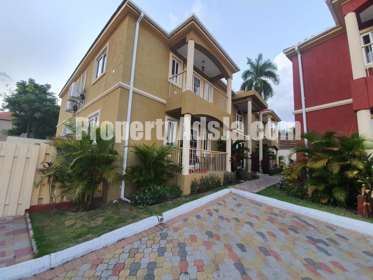 Apartment For Rent in Kingston 6, Kingston / St. Andrew Jamaica