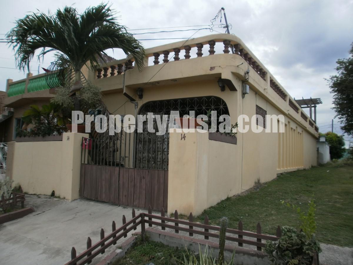 House For Sale in Eltahm Spanish Town, St. Catherine Jamaica