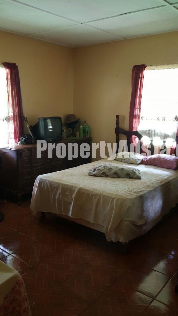 House For Sale in FRASERS CONTENT, St. Catherine Jamaica