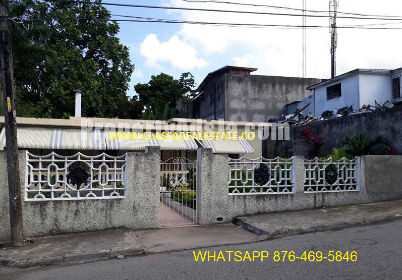 House For Sale in CRICHTON DRIVE, St. James Jamaica