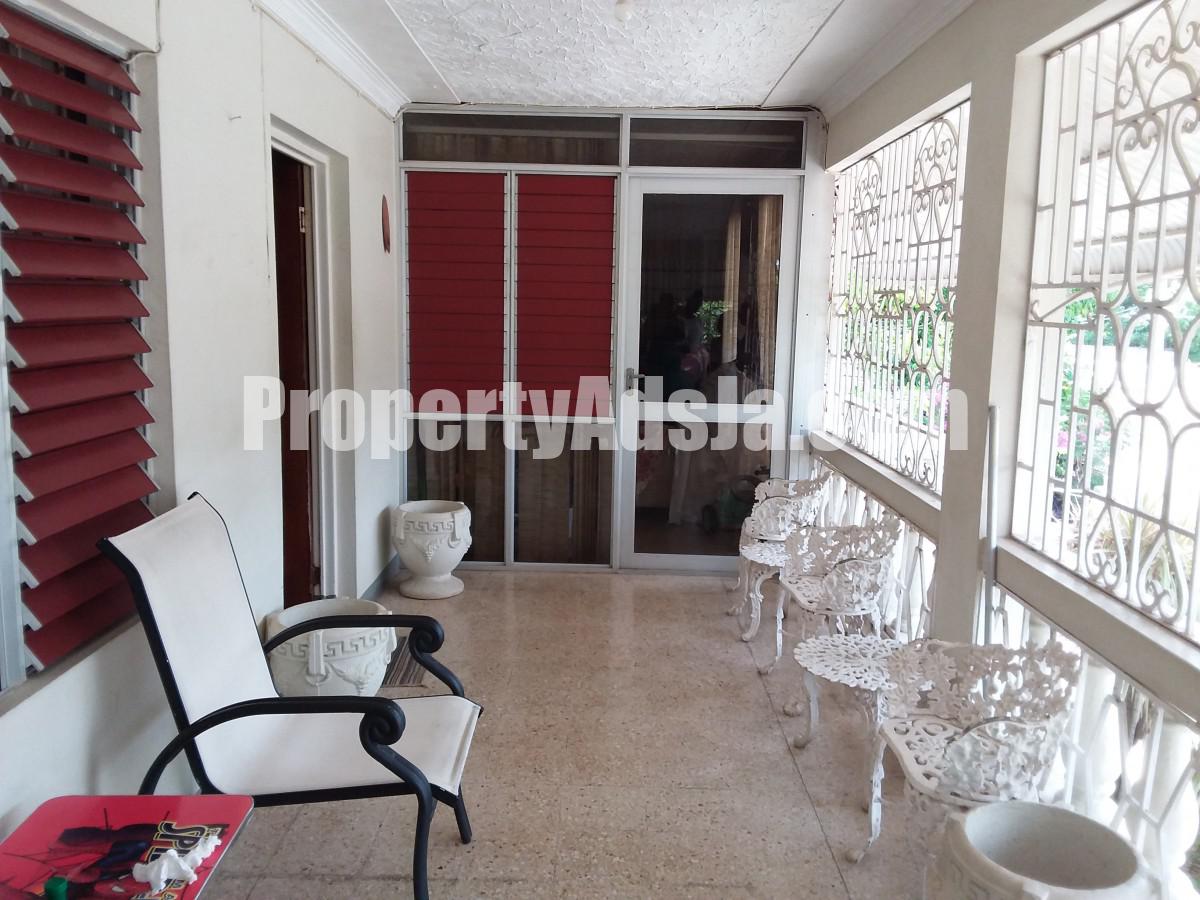House For Sale in Inglewood, Clarendon Jamaica