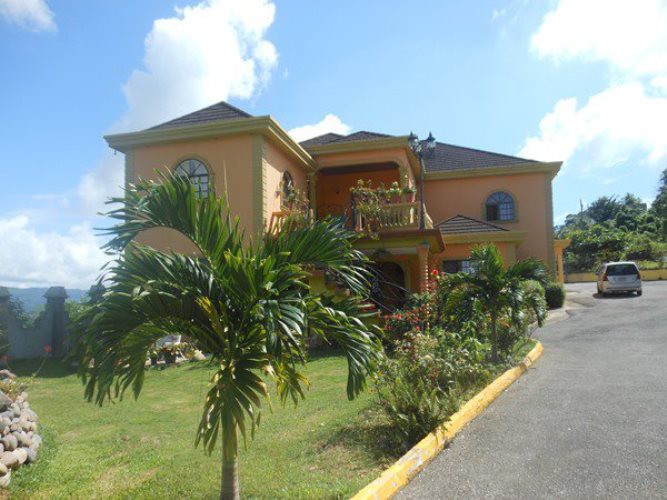 Apartment For Rent in Mandeville Manchester, Manchester Jamaica