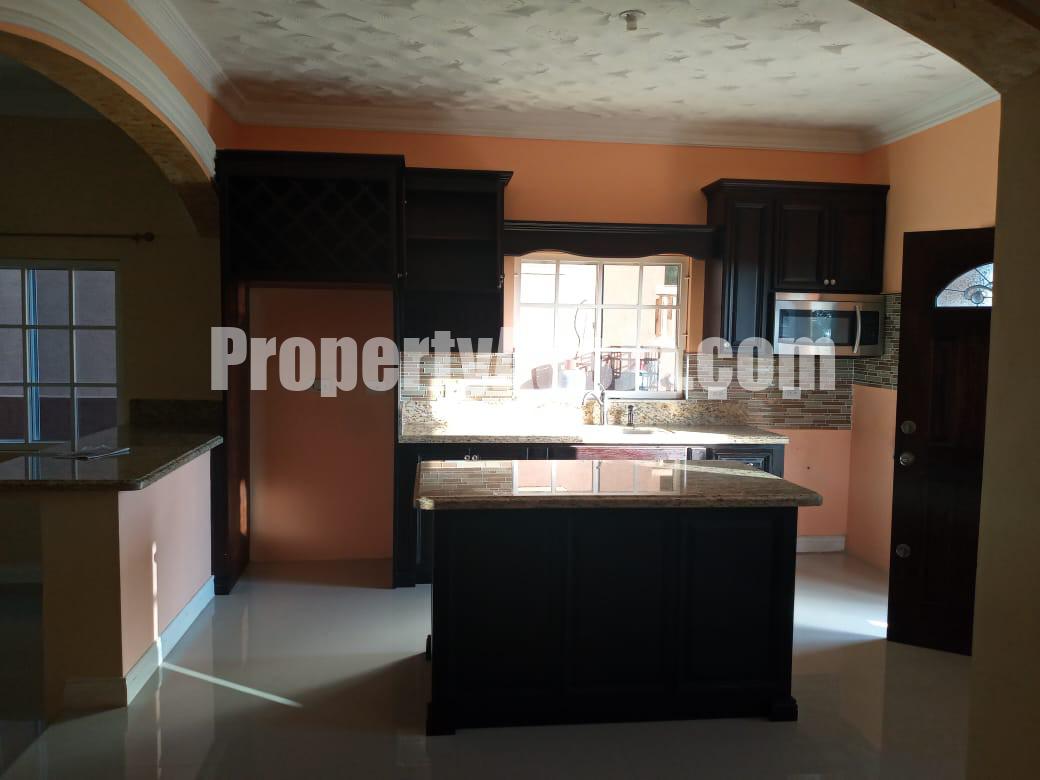 Townhouse For Sale in Newark Estate, Manchester Jamaica