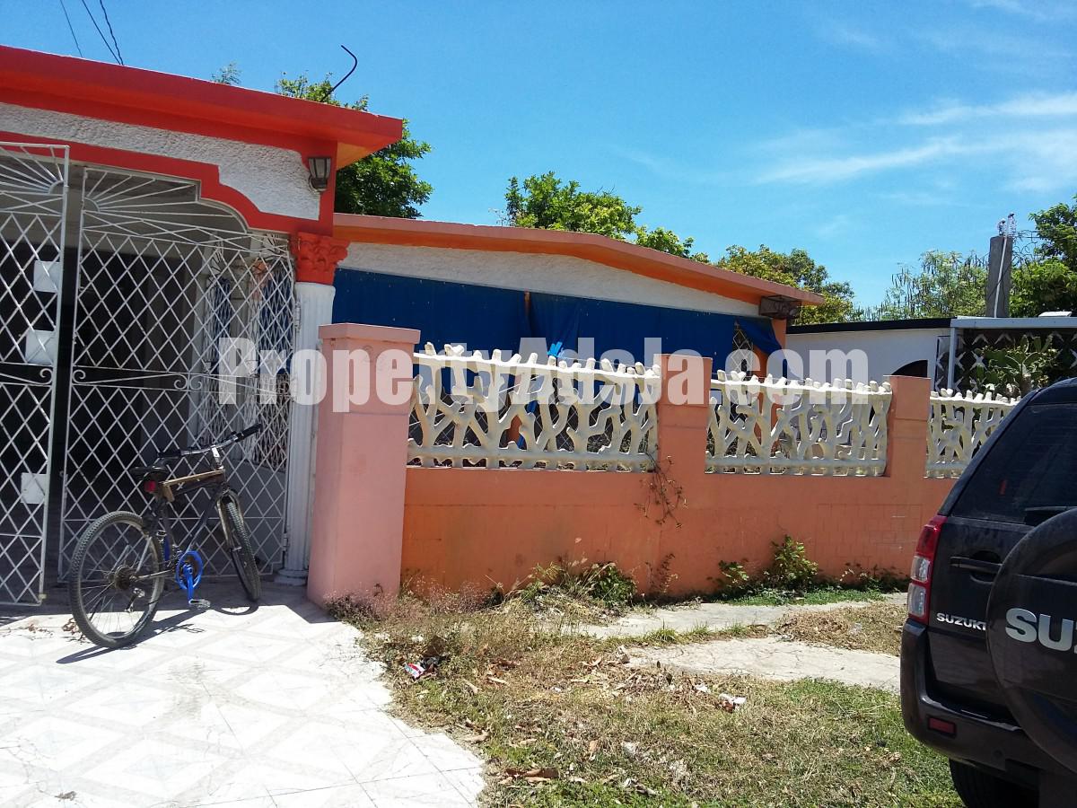 House For Sale in Bridgeport, St. Catherine Jamaica