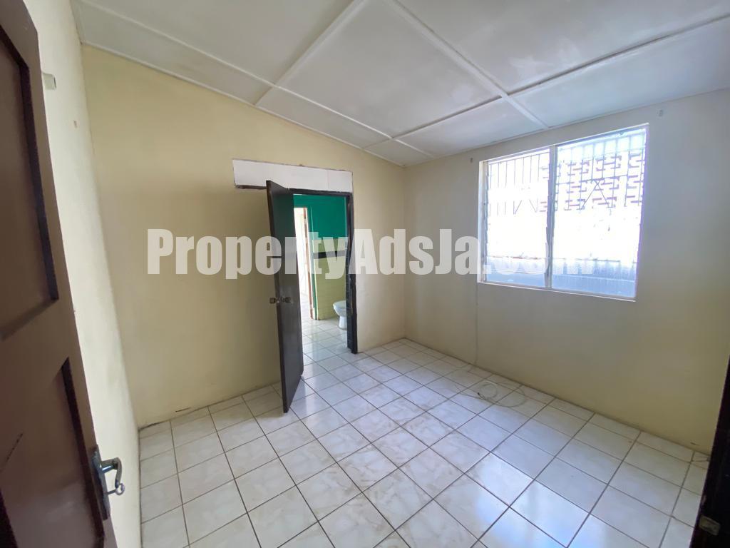 House For Sale in Pembroke Hall, Kingston / St. Andrew Jamaica