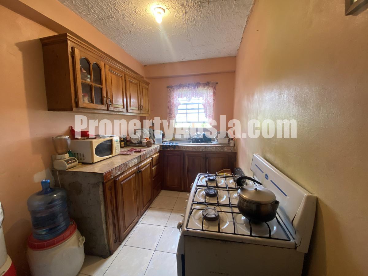 House For Sale in Melrose Mews Mandeville, Manchester Jamaica