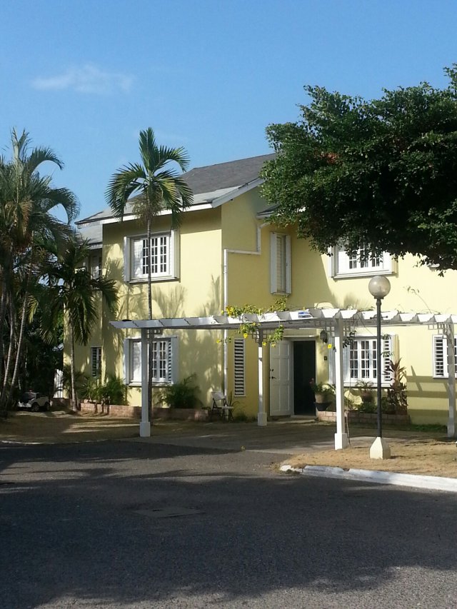 Townhouse For Sale in Allerdyce, Kingston / St. Andrew Jamaica