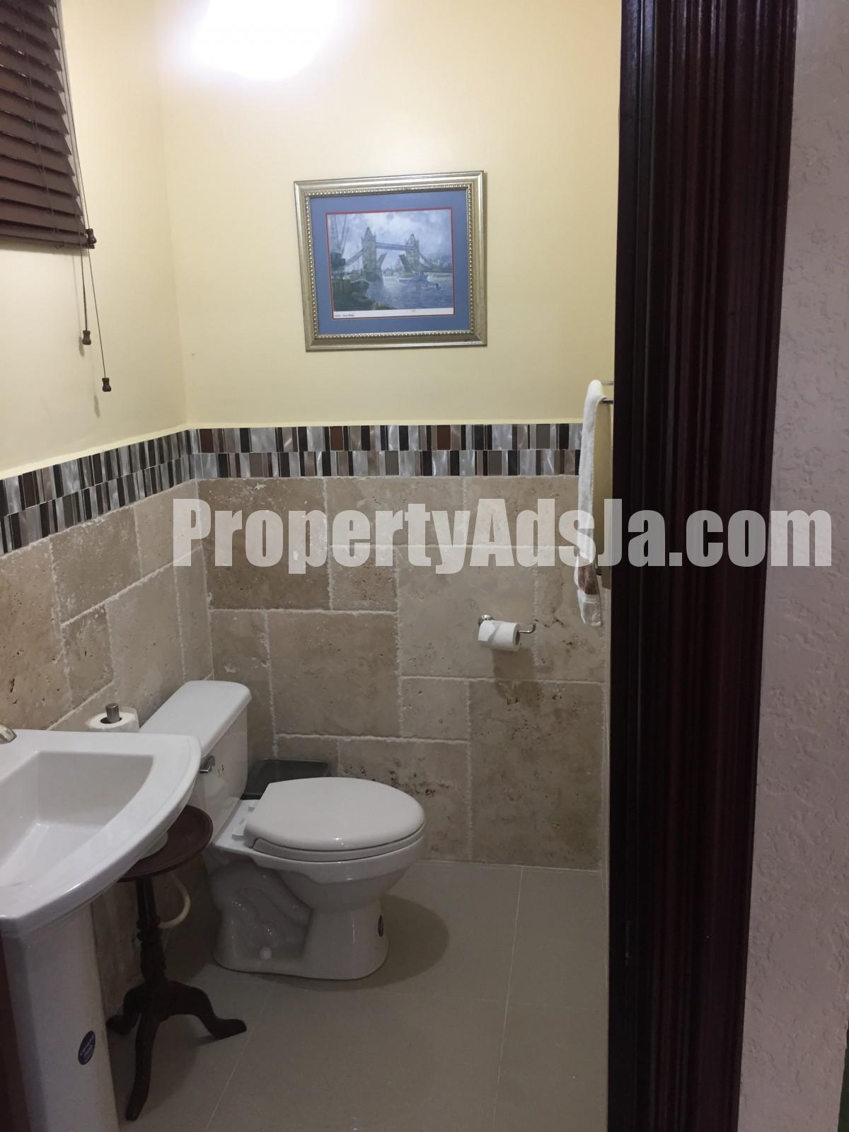 Apartment For Rent in HOPE PASTURES, Kingston / St. Andrew Jamaica