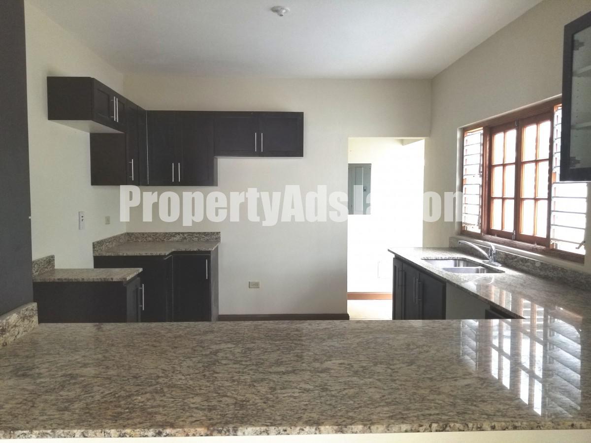 Townhouse For Sale in Kingston / St. Andrew Jamaica