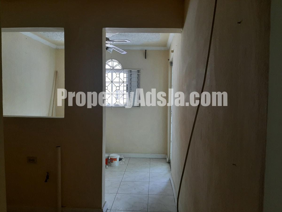 Townhouse For Rent in manley meadows, Kingston / St. Andrew Jamaica