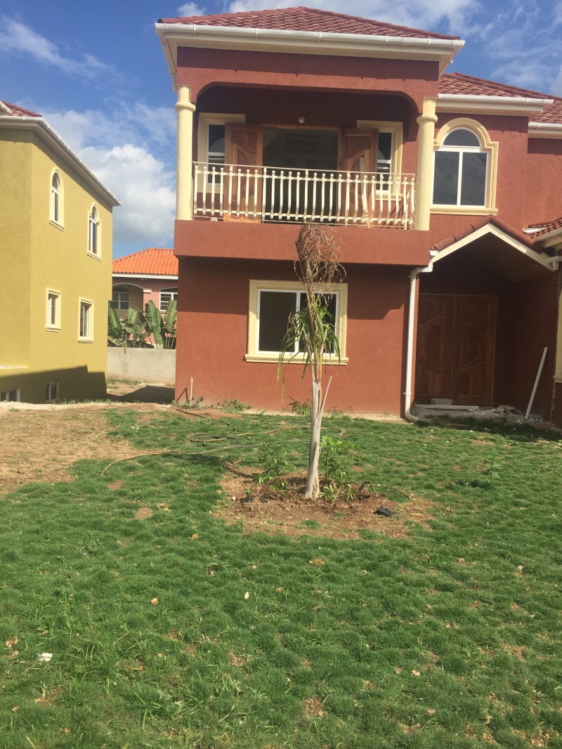 House For Sale in GOLDEN TRIANGLE, Kingston / St. Andrew Jamaica