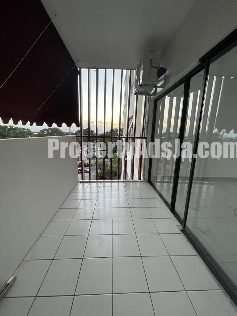 Apartment For Rent in Abbey Court Apartments, Kingston / St. Andrew