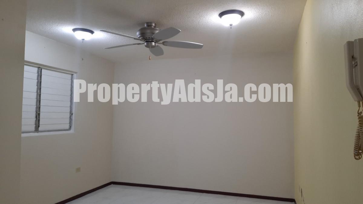 Apartment For Rent in Oaklands Apartments, Kingston / St. Andrew