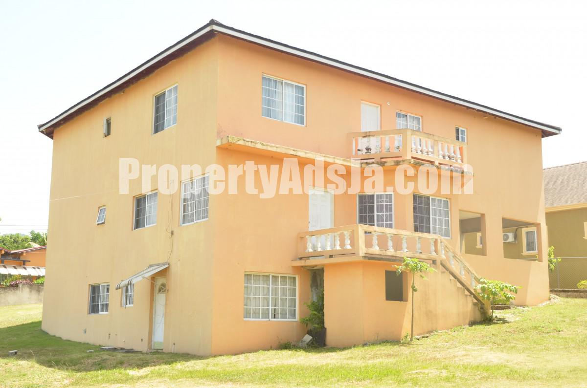 House For Sale in Hanson Drive, St. Elizabeth Jamaica