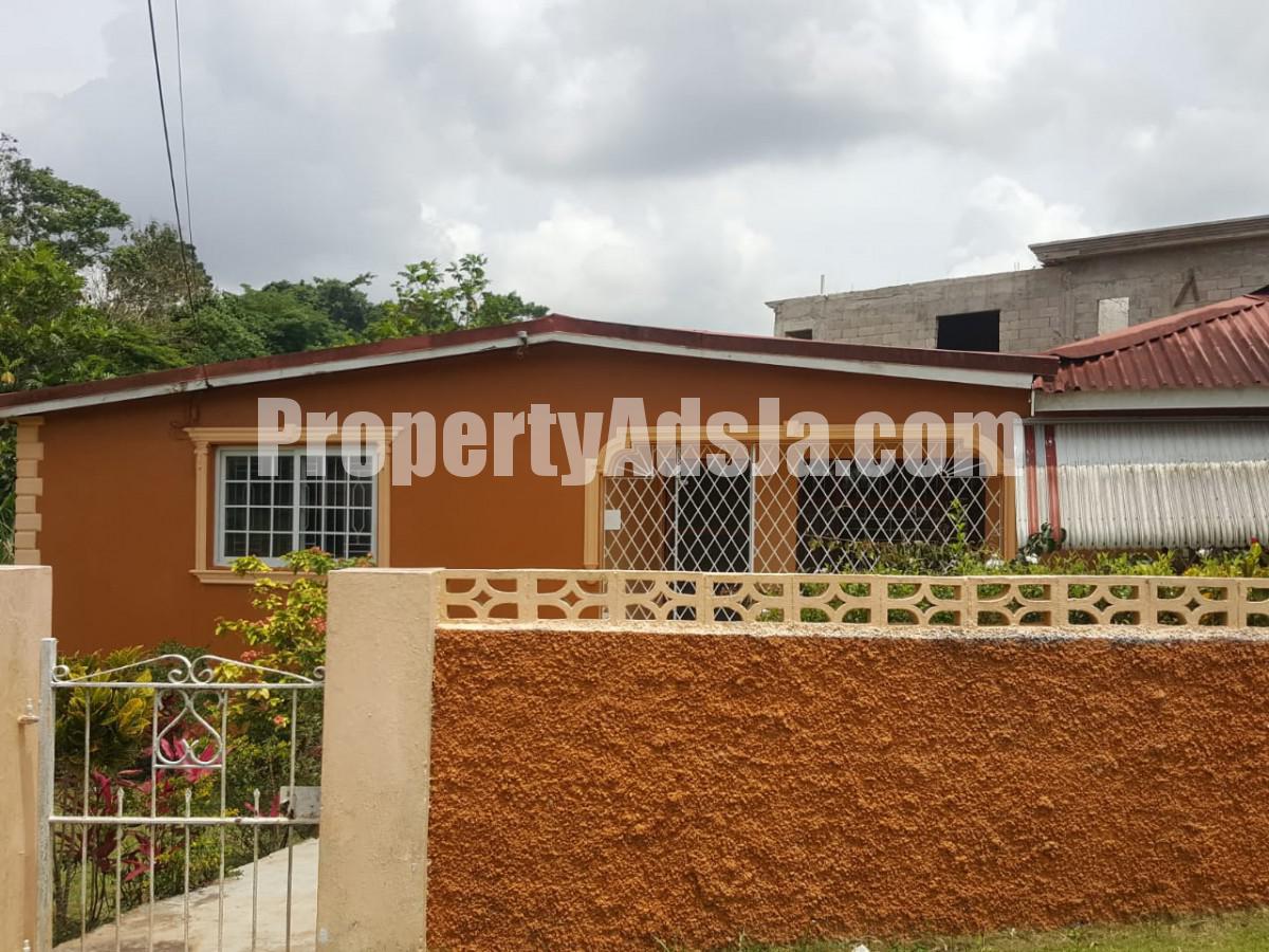 House For Rent in Mandeville Manchester, Manchester Jamaica