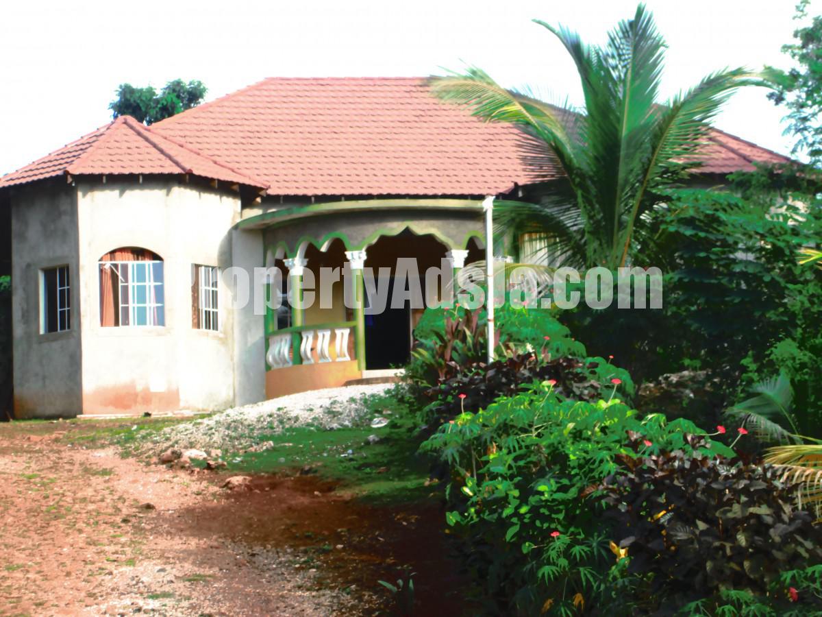 House For Sale in KITSON TOWN, St. Catherine Jamaica