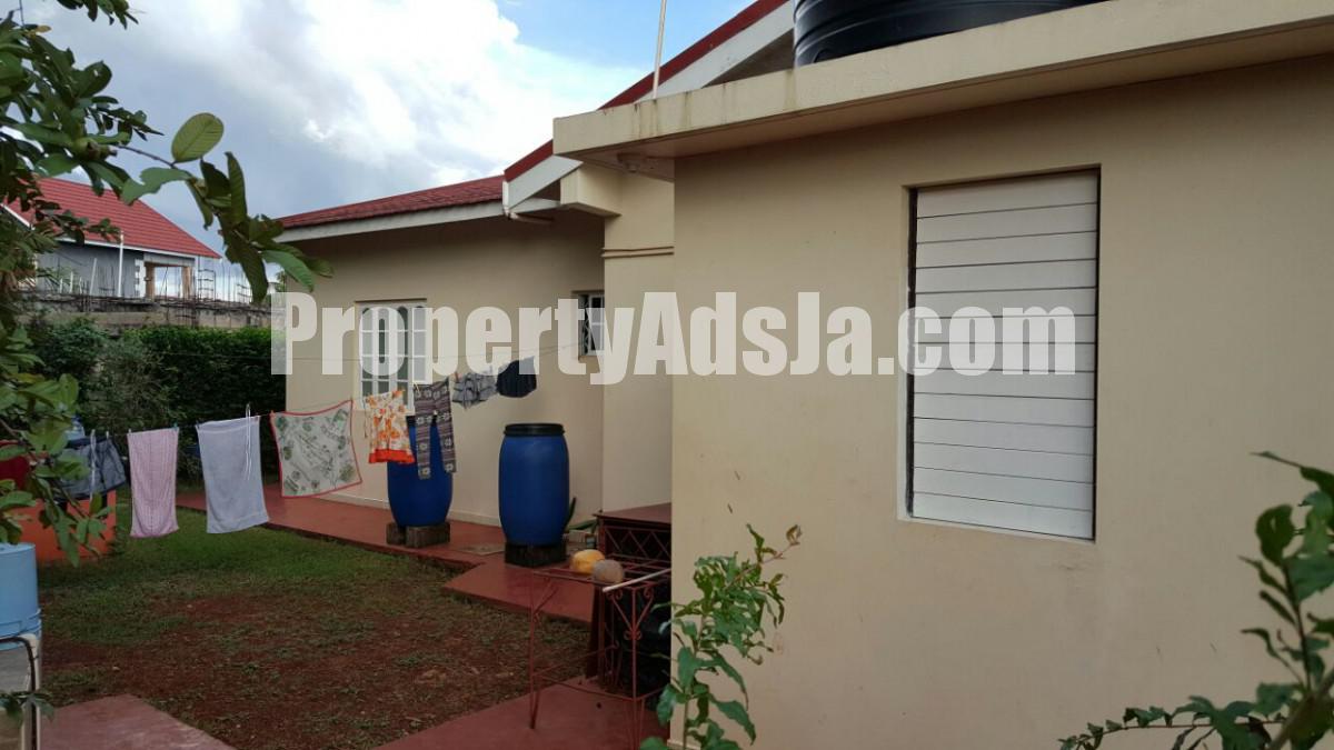 House For Sale in Green Acres Spanish Town, St. Catherine Jamaica