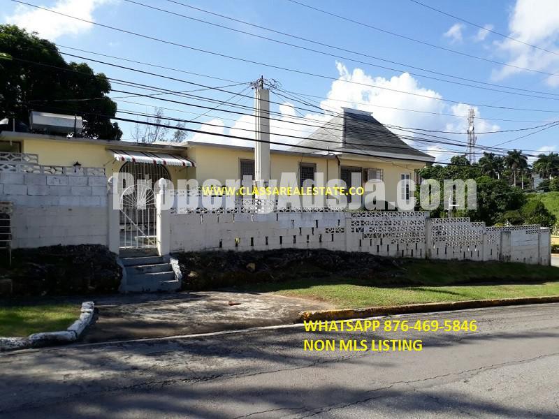 House For Sale in PARADISE ACRES, St. James Jamaica