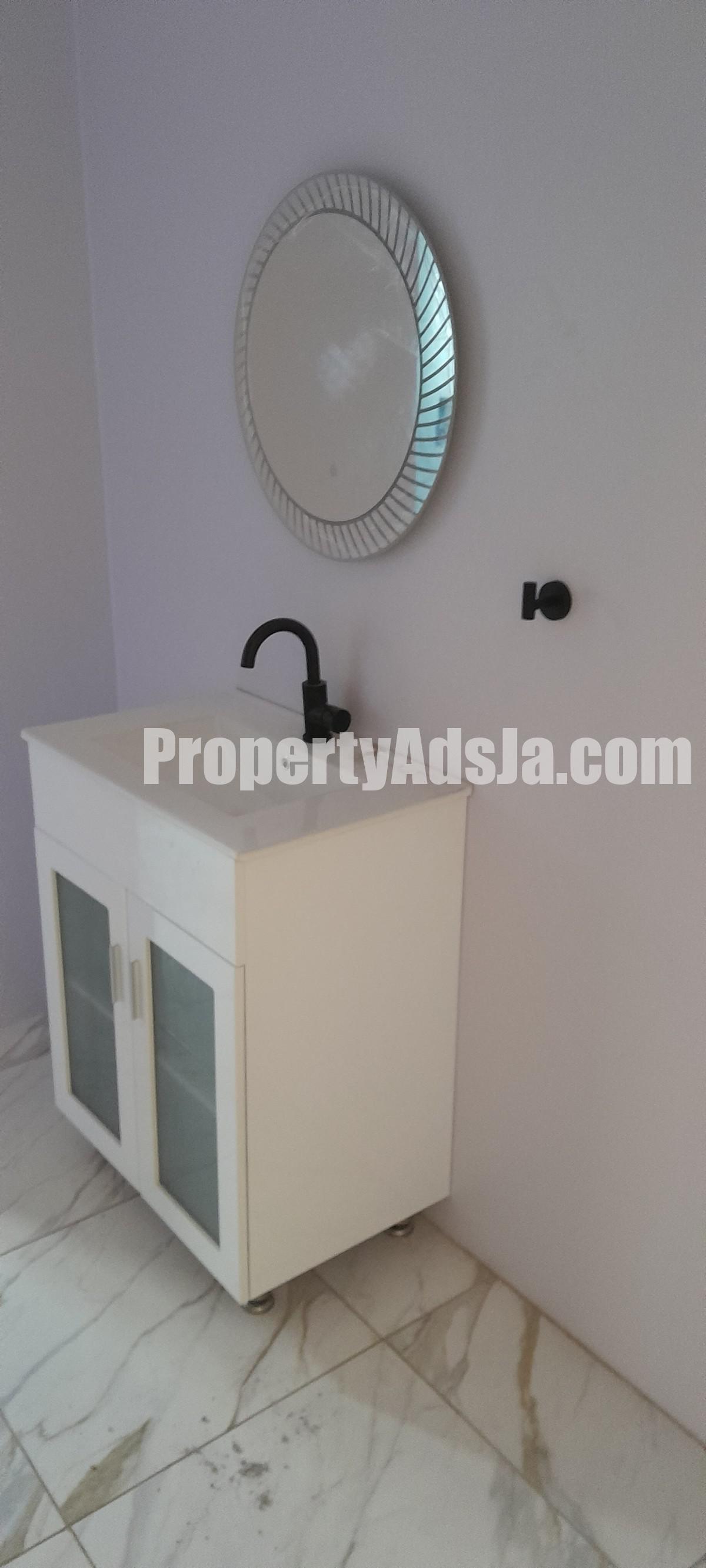 House For Sale in Osbourne Store, Clarendon Jamaica