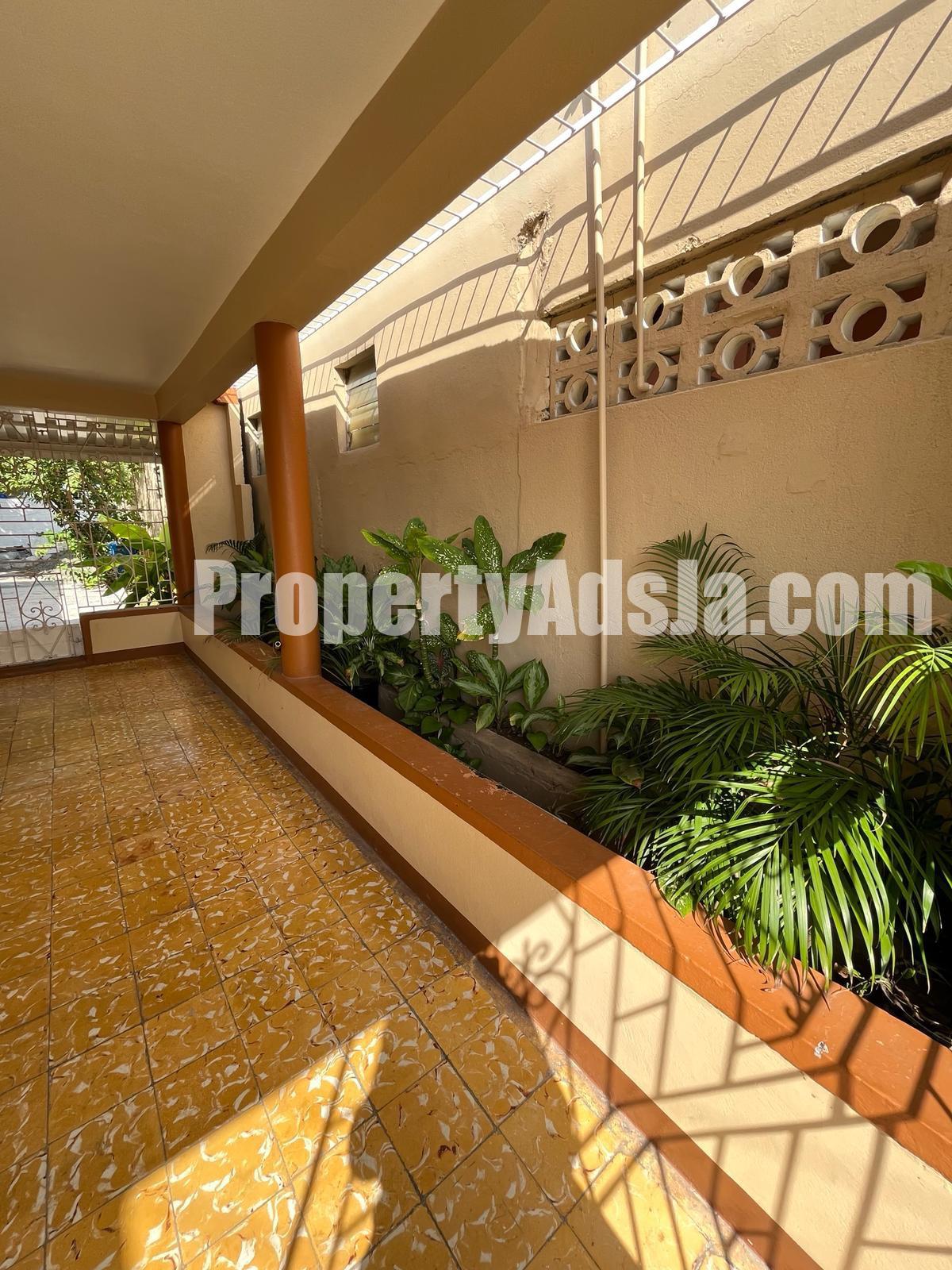 Flat For Rent in Harbour View, Kingston / St. Andrew Jamaica