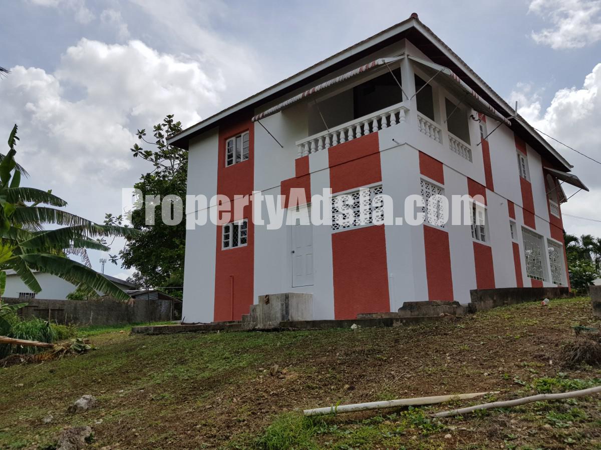 House For Sale in Lake Meadows Linstead, St. Catherine Jamaica