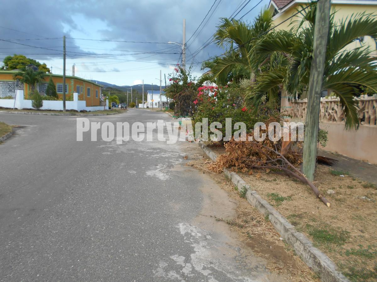 House For Sale in Eltham Vista, St. Catherine Jamaica