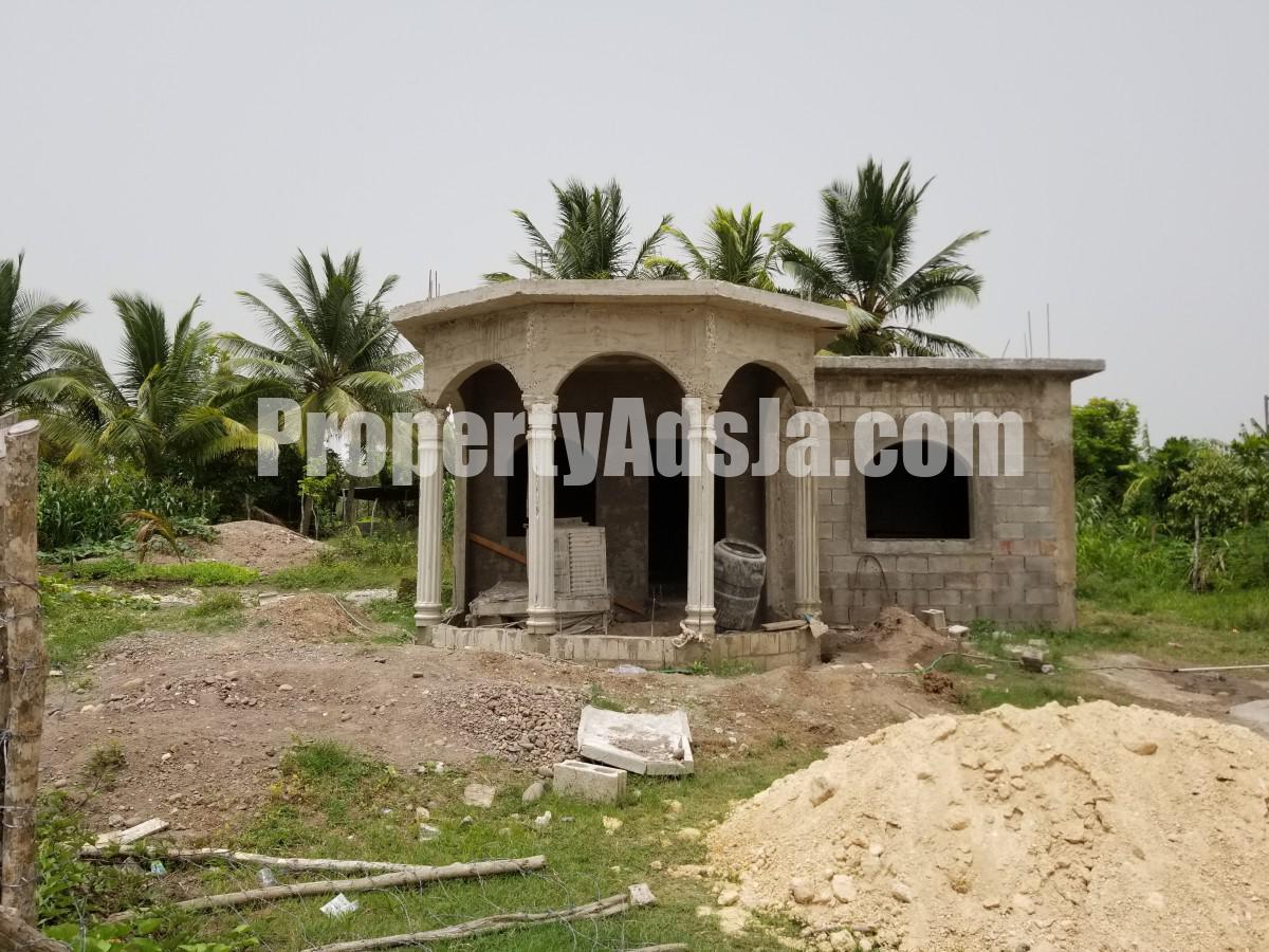 House For Sale in HAYES, Clarendon Jamaica | PropertyAdsJa.com