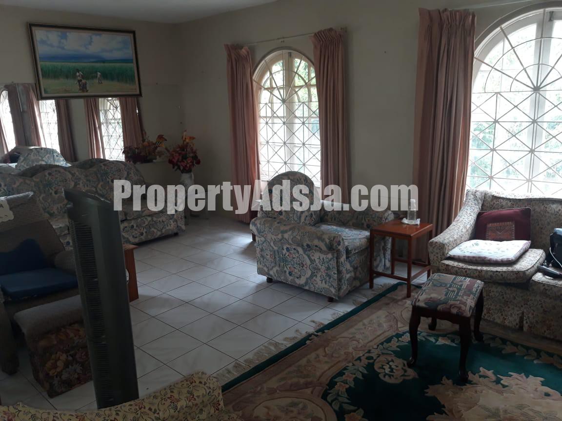 House For Sale in Hope Pastures Kgn 6, Kingston / St. Andrew Jamaica