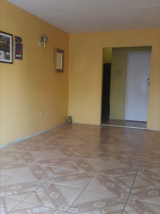 Townhouse For Sale in DUNROBIN ACRES PHASE 1, Kingston / St. Andrew