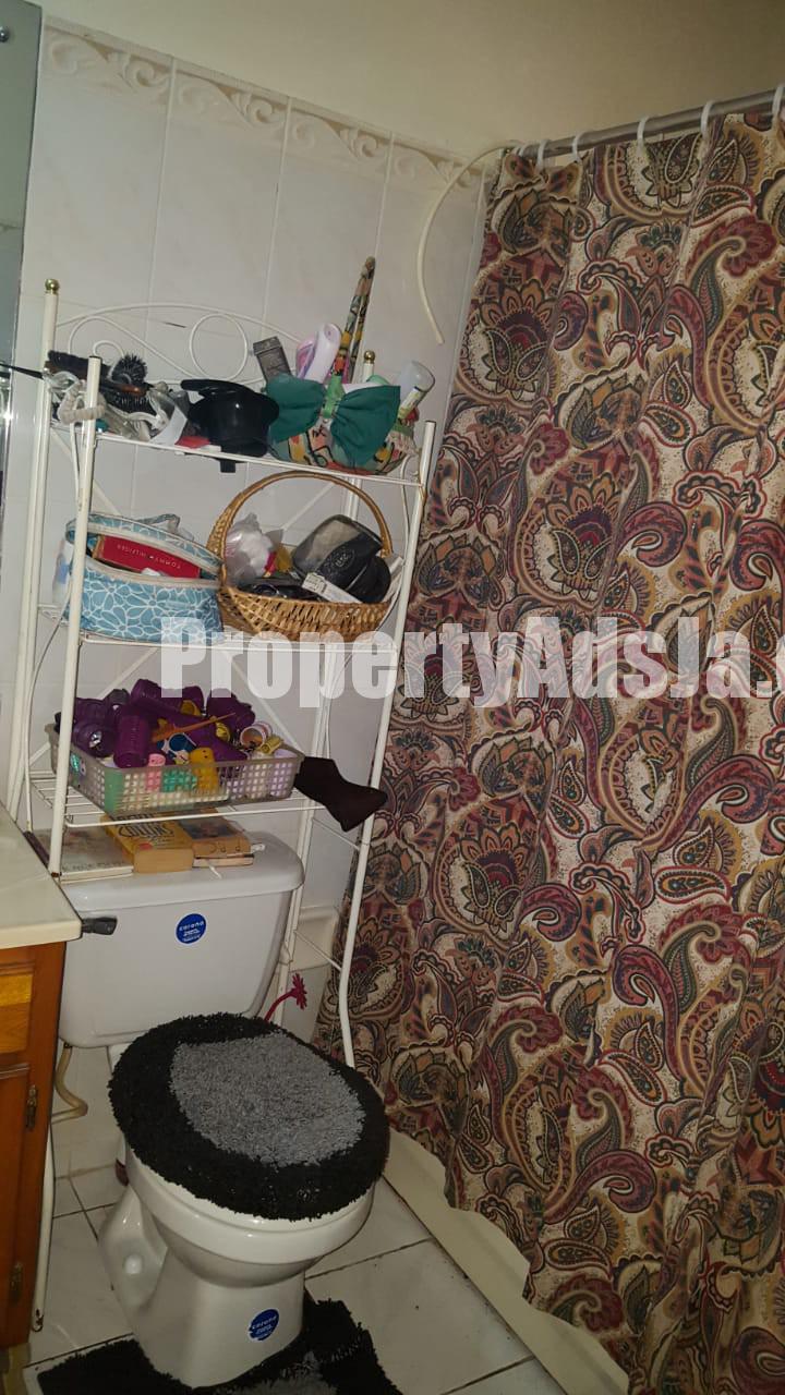 Townhouse For Sale in Greenvale, Manchester Jamaica