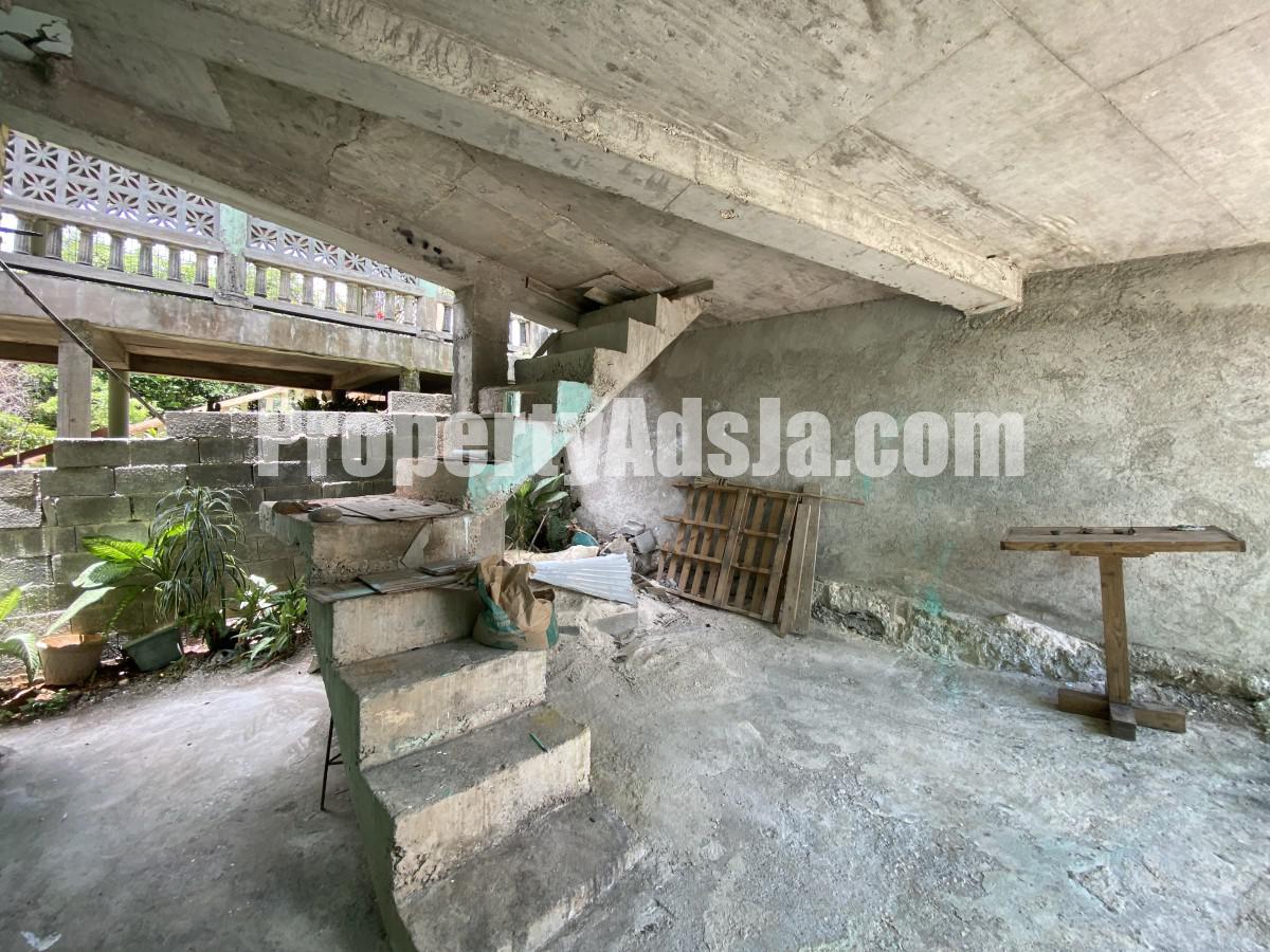 House For Sale in Melrose Mews Mandeville, Manchester Jamaica