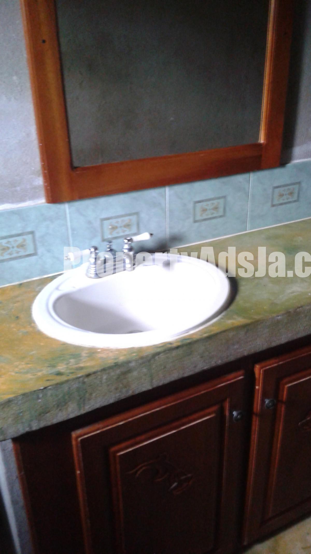 Apartment For Rent in May pen, Clarendon Jamaica