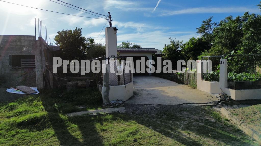 House For Sale in Cedar Grove, St. Catherine Jamaica