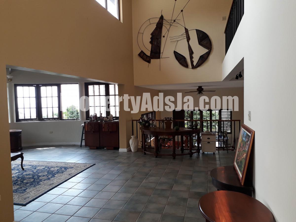 House For Sale in Jacks Hill, Kingston / St. Andrew Jamaica