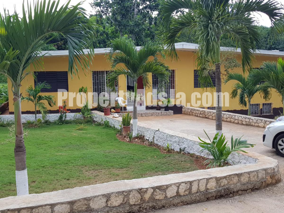 House For Sale in Belvedere, Kingston / St. Andrew Jamaica