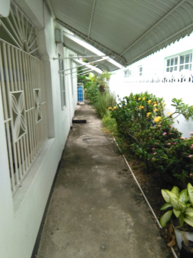 House For Sale in Sydenham Villas, St. Catherine Jamaica