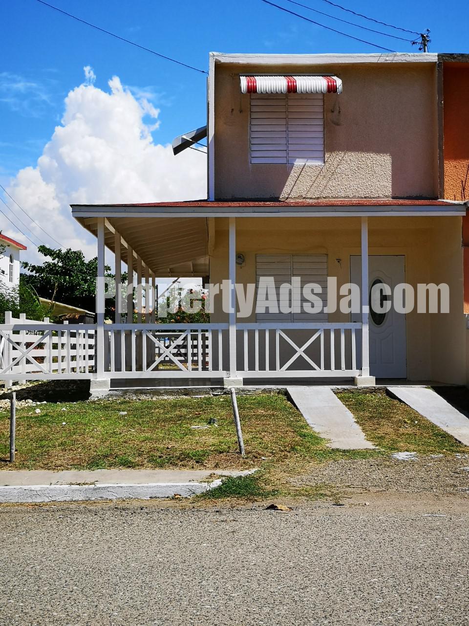Townhouse For Rent in Bridgeview, St. Catherine Jamaica