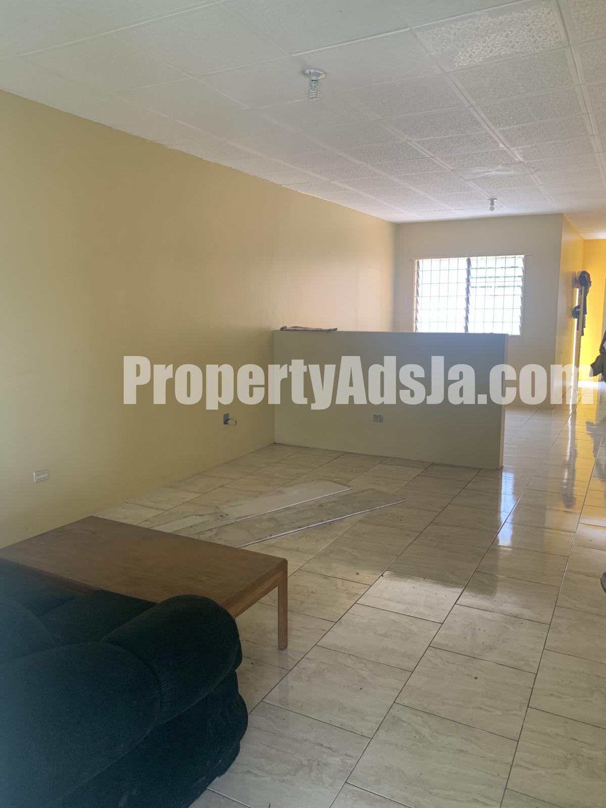 House For Rent in Red Hills Road, Kingston / St. Andrew Jamaica