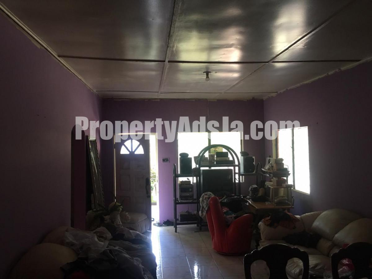 House For Sale in Washington Gardens, Kingston / St. Andrew Jamaica