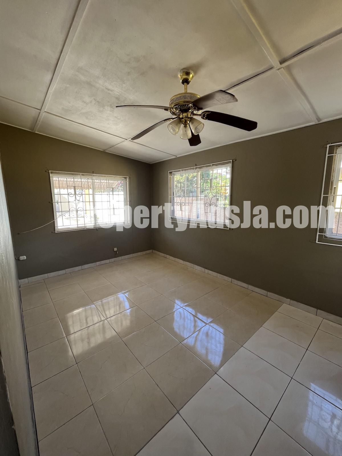 Flat For Rent in Mandeville, Manchester Jamaica