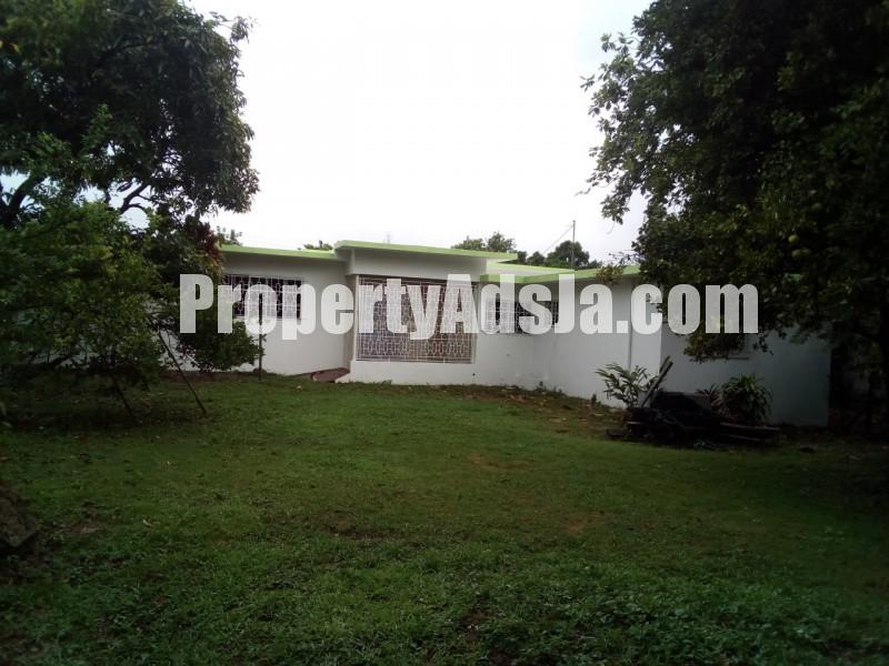 House For Sale in Havendale Kingston, Kingston / St. Andrew Jamaica