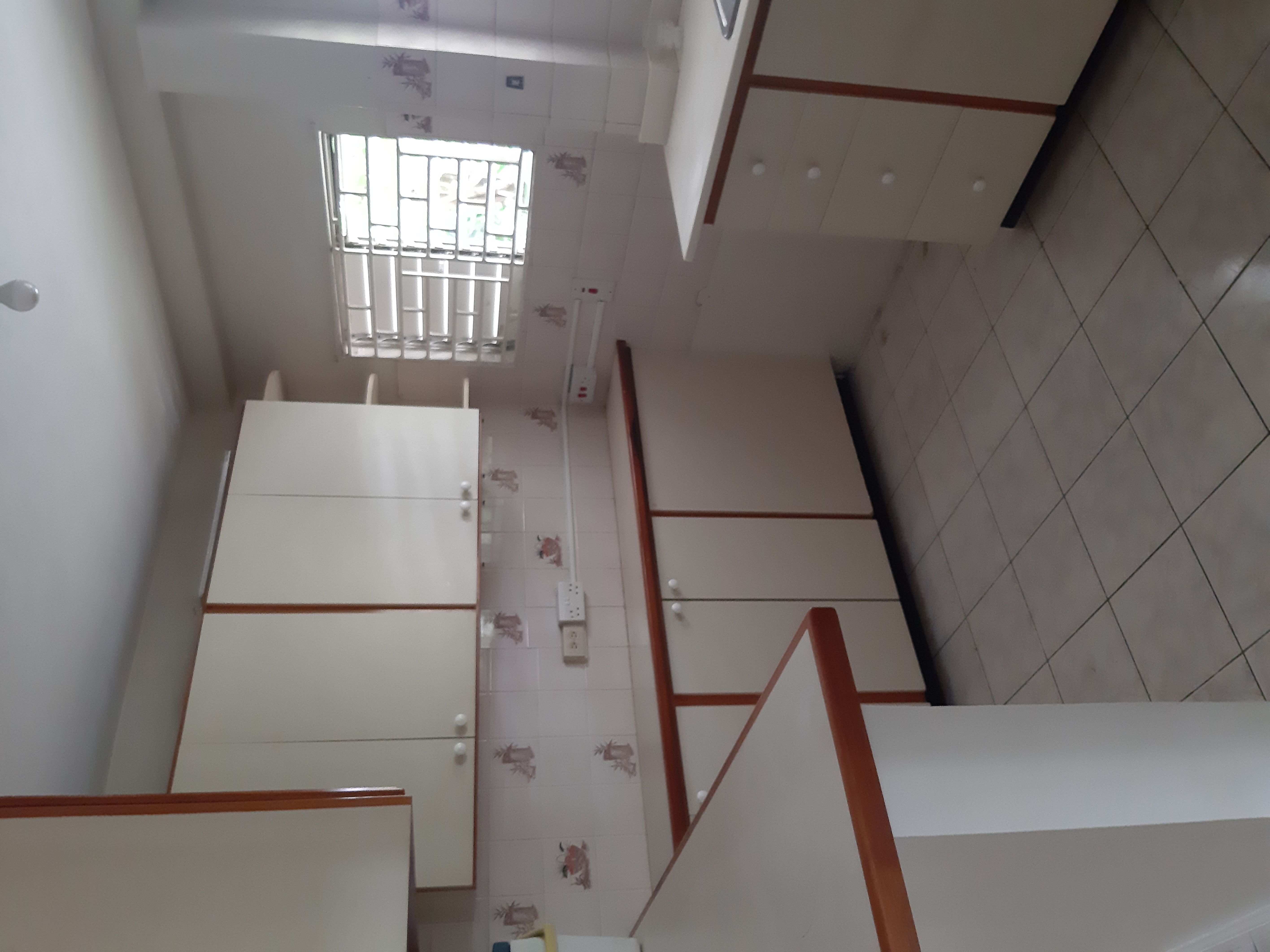 Townhouse For Rent in Trafalgar Park, Kingston / St. Andrew Jamaica